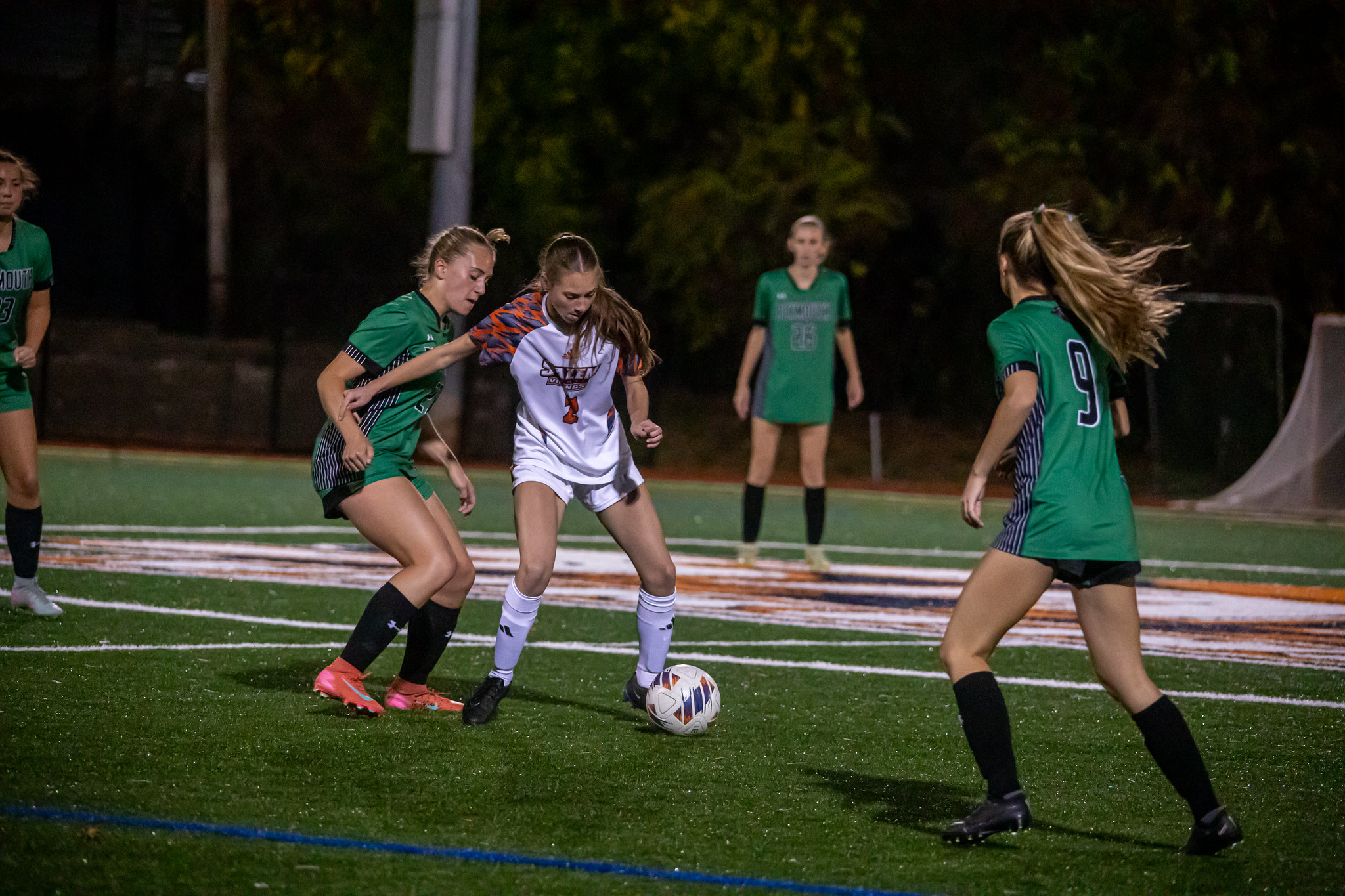 Women's Soccer Drops 2-1 Contest vs. Worcester State